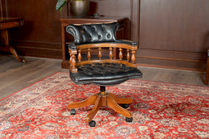 Vintage Stoel 241, zwart leer, mahoniehout, Chesterfield