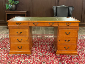 Vintage-Schreibtisch, klassischer englischer Schreibtisch, Mahagoni, grünes Leder, 651