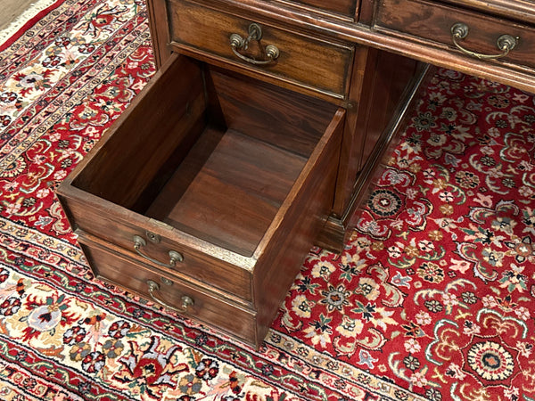 Vintage bureau, partnerdesk, klassiek Engels bureau, mahoniehout, 617