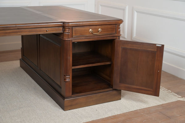 Pillar 200x150 walnoot (partnerdesk)