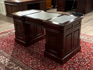 Vintage bureau, klassiek Engels bureau, mahoniehout, bruin leer, 618