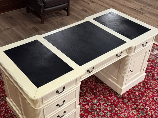 Vintage bureau, wit, klassiek Engels bureau, partnerdesk, 604