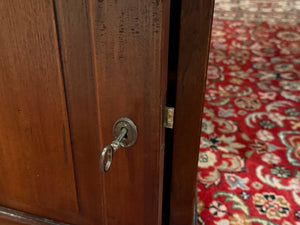 Vintage bureau, klassiek Engels bureau, teakhout, bruin leer, 660