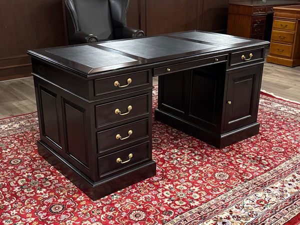 Vintage bureau, klassiek Engels bureau, mahoniehout, donker kersen, zwart leer, 631