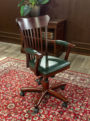 Vintage stoel, mahoniehout, groen leer, 119
