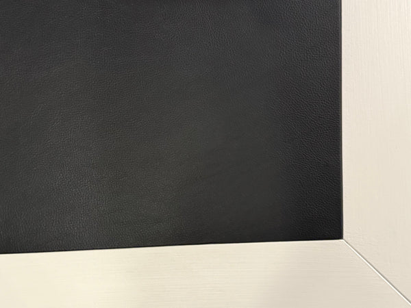 Vintage bureau, klassiek Engels bureau, wit, mahoniehout , zwart leer, 579