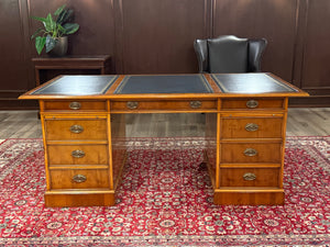 Vintage bureau, Heldense, 668