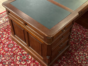 Vintage bureau, partnerdesk, klassiek Engels bureau, mahoniehout, groen leer, 632