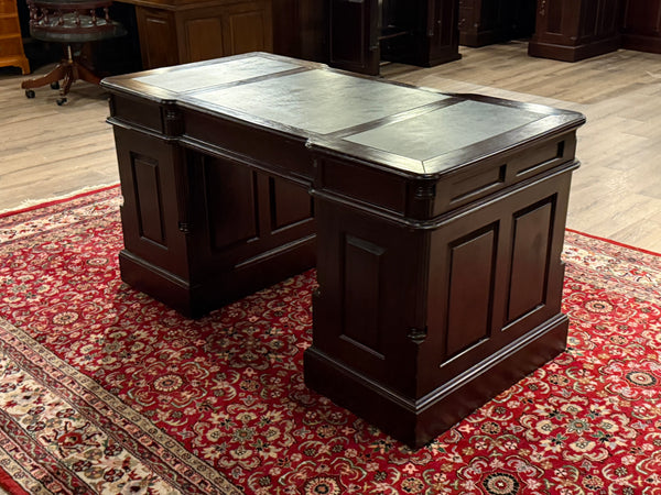 Bureau vintage, bureau anglais classique, acajou, cuir vert, 649