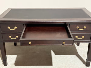 Vintage schrijftafel, klassiek Engels bureau, mahoniehout, zwart leer, 712