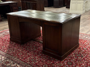 Vintage bureau, antiek Engels bureau, eikenhout, groen leer, 606