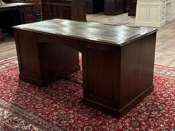 Vintage bureau, antiek Engels bureau, eikenhout, groen leer, 606