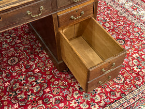 Vintage bureau, antiek Engels bureau, eikenhout, groen leer, 571