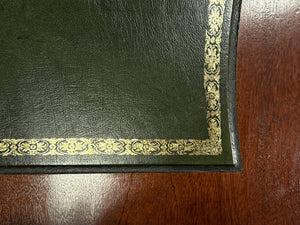 Vintage-Schreibtisch, klassischer englischer Schreibtisch, Mahagoni, grünes Leder, 679.1