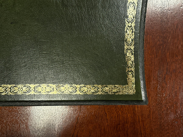 Vintage-Schreibtisch, klassischer englischer Schreibtisch, Mahagoni, grünes Leder, 679.1