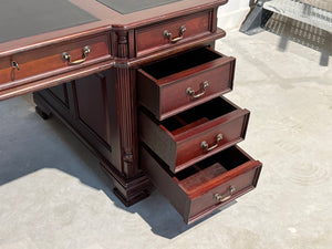 Vintage bureau, klassiek Engels bureau, mahoniehout, zwart leer, 688