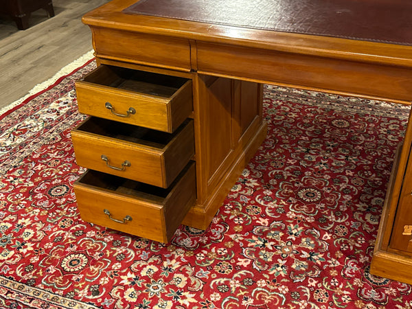 Vintage bureau, klassiek Engels bureau, mahoniehout, rood leer, 628