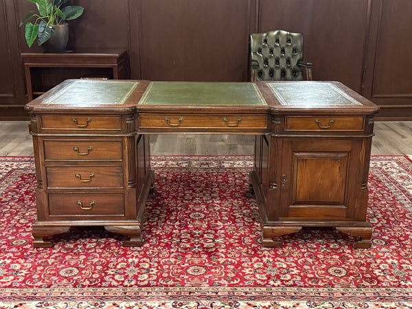 Bureau vintage, bureau double, bureau anglais classique, chêne, cuir vert, 687