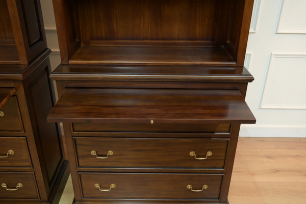 Vintage kasten, klassieke Engelse boekenkast, mahoniehout