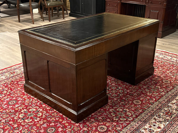 Vintage bureau, klassiek Engels bureau, eikenhout, zwart leer, 612