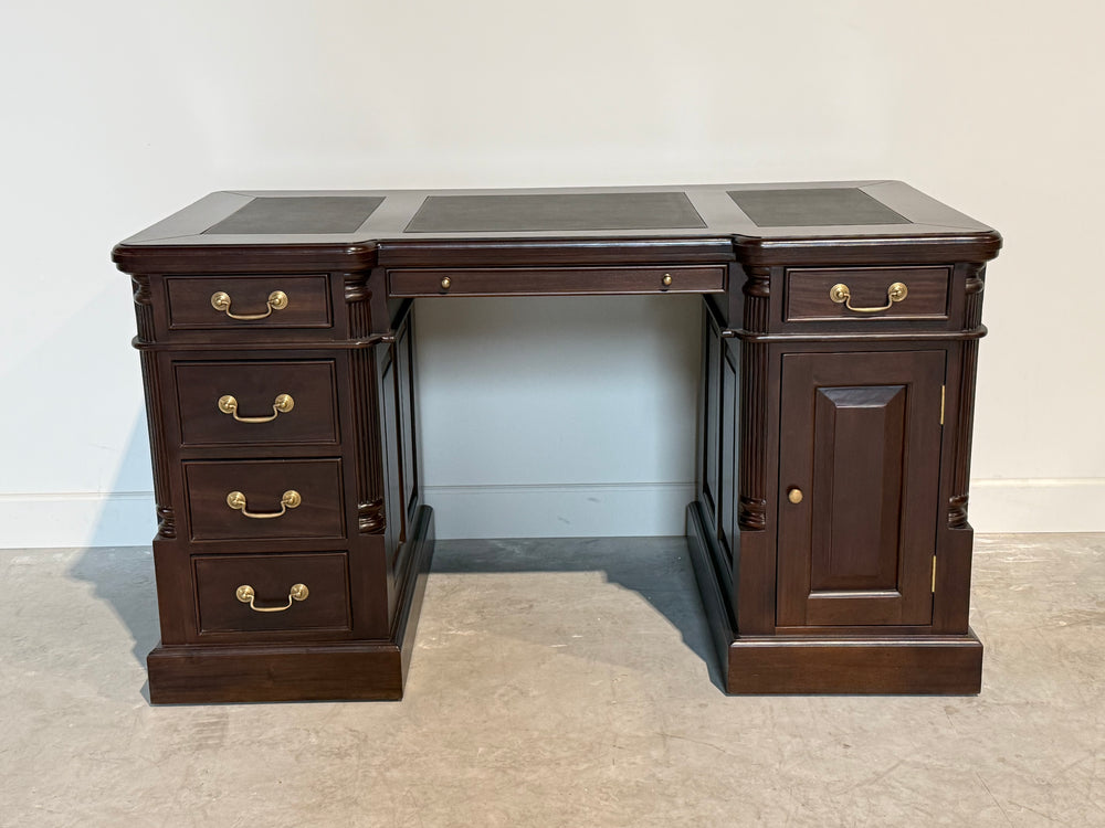 Vintage bureau, donker kers, klassiek Engels bureau, mahoniehout, zwart leer, 707