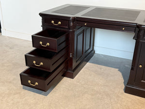 Vintage bureau, donker kers, klassiek Engels bureau, mahoniehout, zwart leer, 705