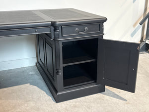 Vintage bureau, zwart, klassiek Engels bureau, mahoniehout, zwart leer, 705