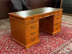 Vintage-Schreibtisch, klassischer englischer Schreibtisch, Mahagoni, grünes Leder, 651