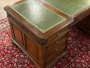Bureau vintage, bureau double, bureau anglais classique, chêne, cuir vert, 687