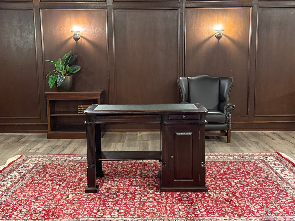 Bureau vintage, bureau anglais classique, acajou, cuir vert, 643