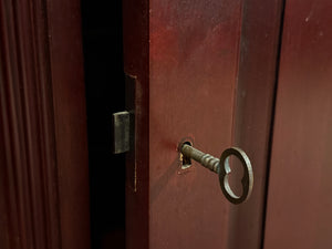 Vintage bureau, klassiek Engels bureau, partnerdesk , mahoniehout , groen leer, 566