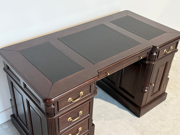 Vintage bureau, donker kers, klassiek Engels bureau, mahoniehout, zwart leer, 707