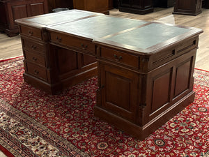 Vintage bureau, partnerdesk, klassiek Engels bureau, mahoniehout, groen leer, 632