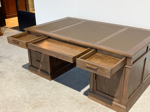 Vintage bureau, partnerdesk, eikenhout, bruin leer,