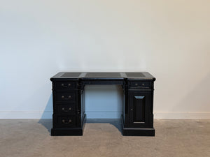 Vintage bureau, zwart, klassiek Engels bureau, mahoniehout, zwart leer, 703