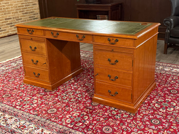 Vintage-Schreibtisch, klassischer englischer Schreibtisch, Mahagoni, grünes Leder, 651