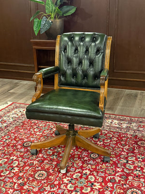 Vintage-Sessel, Chesterfield, Mahagoni, grünes Leder, 106