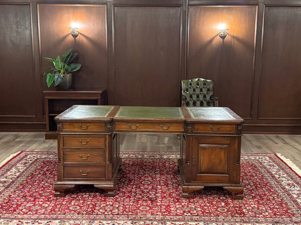Bureau vintage, bureau double, bureau anglais classique, chêne, cuir vert, 687