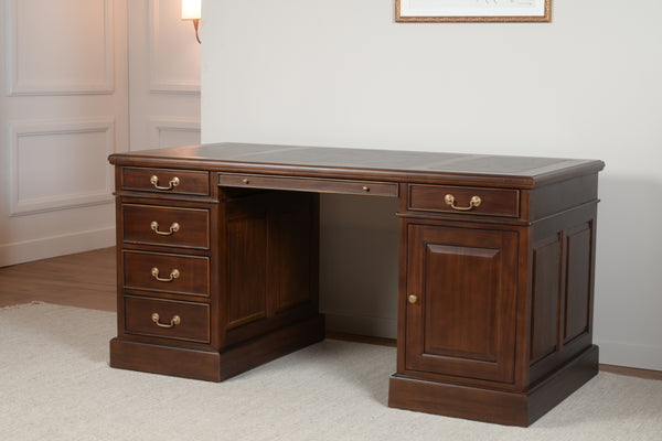 Regent 160x80 Walnoot, klassiek Engels bureau, massief mahoniehout