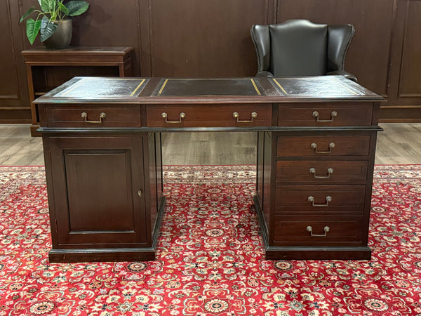 Vintage bureau, klassiek Engels bureau, mahoniehout, bruin leer, 669