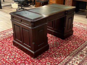 Bureau vintage, bureau anglais classique, acajou, cuir vert, 649