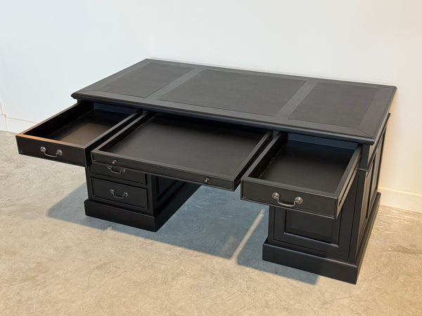 Vintage bureau, zwart, klassiek Engels bureau, mahoniehout , zwart leer, 702