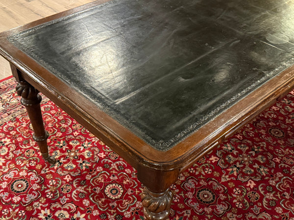 Bureau vintage, bureau anglais ancien, chêne, cuir vert, 686