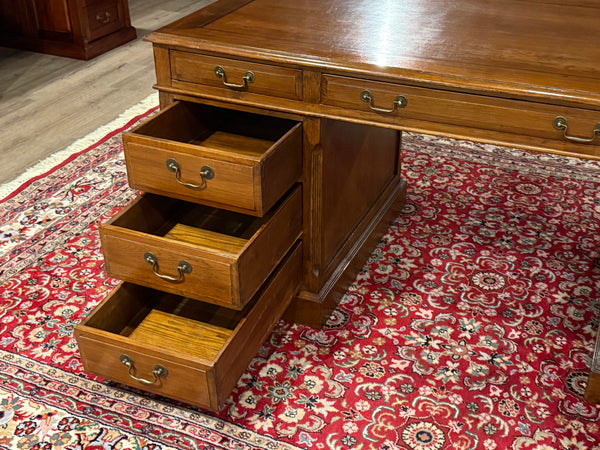 Vintage bureau, klassiek Engels bureau, Eichholtz, eikenhout, 662