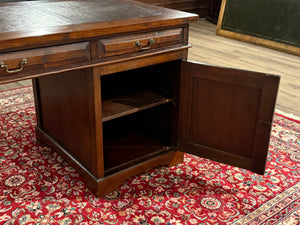 Vintage bureau, klassiek Engels bureau, teakhout, bruin leer, 660