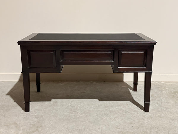 Vintage schrijftafel, klassiek Engels bureau, mahoniehout, zwart leer, 712