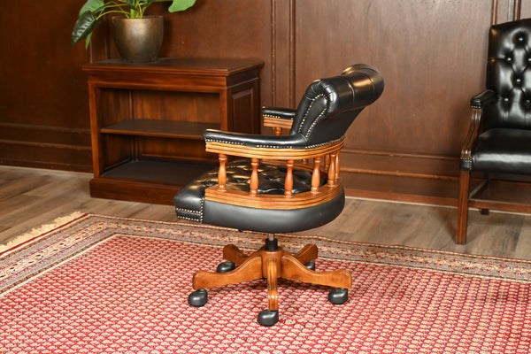 Vintage stoel, zwart leer, mahoniehout, Chesterfield, 248