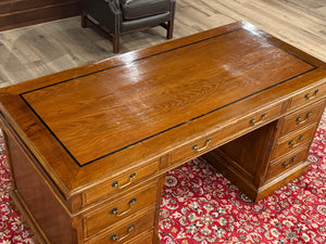 Vintage bureau, klassiek Engels bureau, Eichholtz, eikenhout, 625