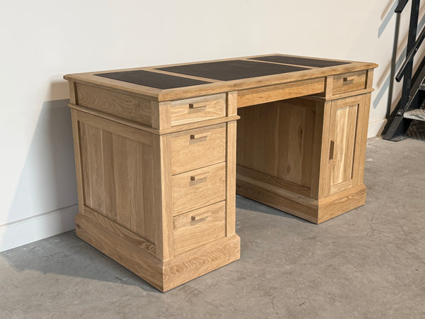 Vintage bureau, klassiek bureau, eikenhout, bruin leer, 708