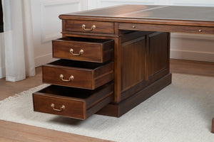 Regent 180x120 Walnoot, Partnerdesk, klassiek Engels bureau, massief mahoniehout